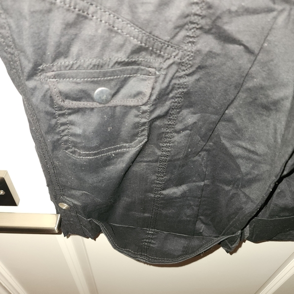 Ladies Shorts - Picture 4 of 6